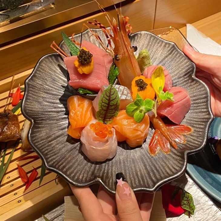 flower shaped plate 4