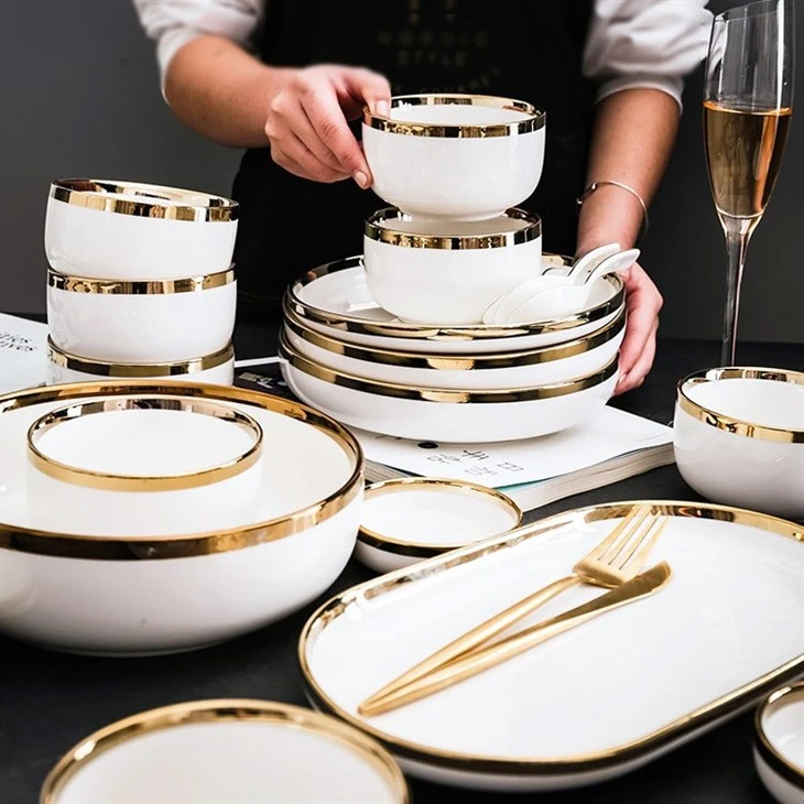 Gold Rim Dinnerware Set